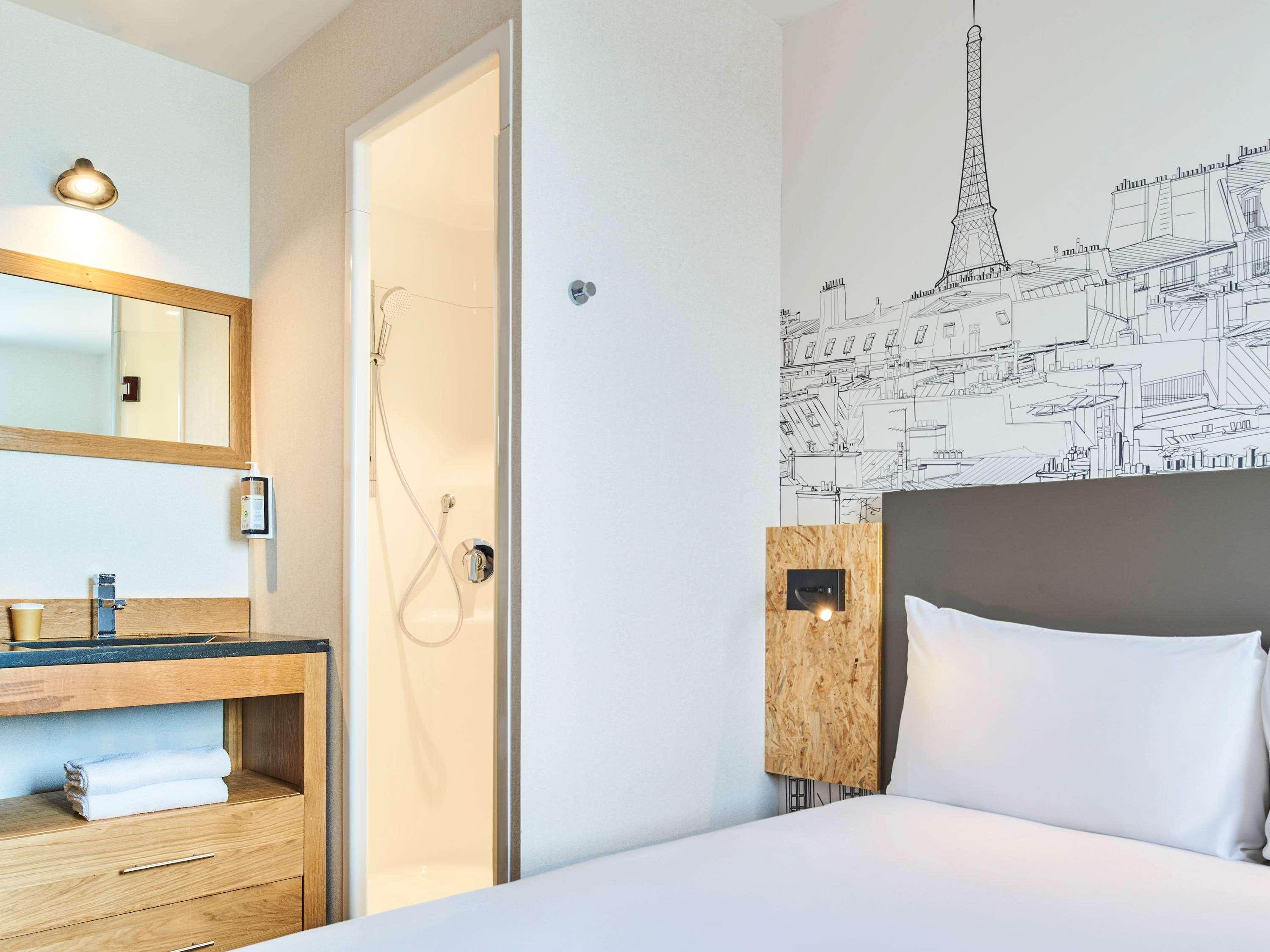 Greet Hotel Paris Porte De La Chapelle - Arena Saint-Denis  Kültér fotó